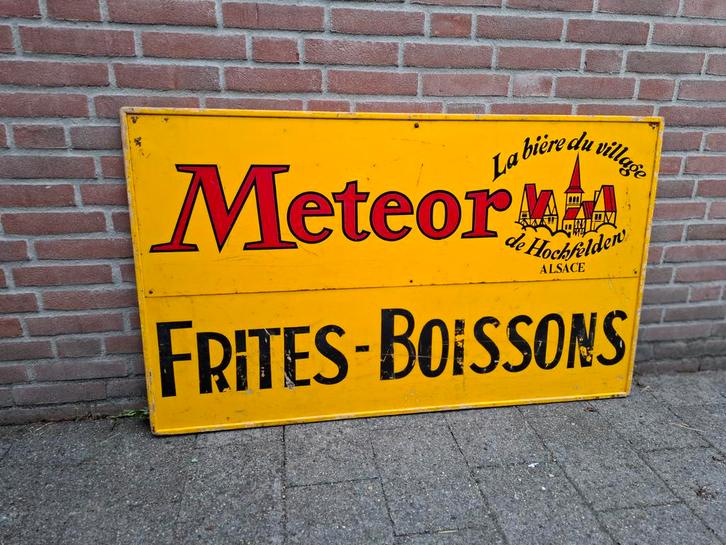 Meteor Bier Reclamebord - Frites Boissons - Hout, Antiek en Kunst, Antiek | Emaille, Ophalen