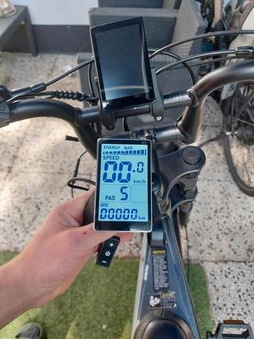 Opvoerbaar M5 display met code
en begrenzer | Ouxi V8 H9 V20 beschikbaar voor biedingen