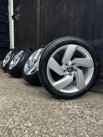 5x112 originele Volkswagen richmond velgen 17” zomer golf 8 beschikbaar voor biedingen
