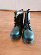Halfhoge veterschoenen kleur groen. Nooit gedragen, Ophalen, Zo goed als nieuw, Groen
