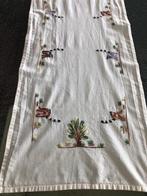 Leuk tafelkleedje met lemuren maat 40 x 170 cm., Huis en Inrichting, Tafelkleden, Ophalen of Verzenden, Zo goed als nieuw, Rechthoek