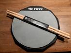 Vic firth Pad12D + drumstokken, Muziek en Instrumenten, Drumstellen en Slagwerk, Ophalen of Verzenden, Zo goed als nieuw, Overige merken