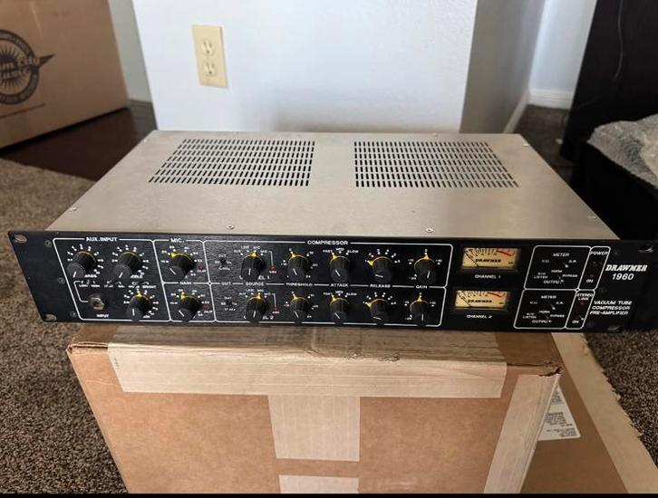 Drawmer 1960 Dual Vacuum Tube Compressor & Pre-Amplifier, Muziek en Instrumenten, Effecten, Zo goed als nieuw, Compressor, Verzenden