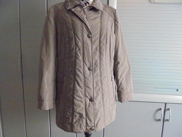jas barbara Lebek maat 44 Beige, Kleding | Dames, Jassen | Winter, Zo goed als nieuw, Maat 42/44 (L), Beige, Ophalen of Verzenden