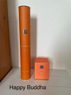 Nieuw rituals happy Buddha geurkaars & geurstokjes, Huis en Inrichting, Overige materialen, Wit, Nieuw, Ophalen of Verzenden