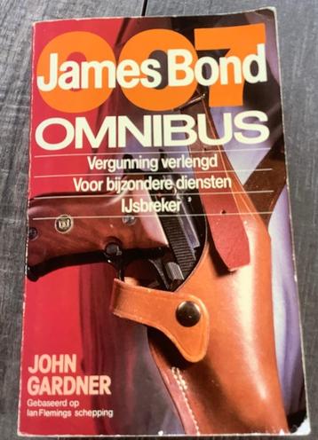 James Bond 007 - Omnibus verzamelboek met 3 spannende verhal beschikbaar voor biedingen