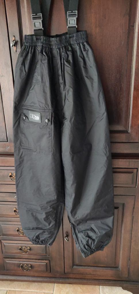 Nieuwe Regenbroek zwart met bretels + regenjas GRATIS, Caravans en Kamperen, Regenkleding, Nieuw, Regenbroek, Dames, Heren, Ophalen of Verzenden