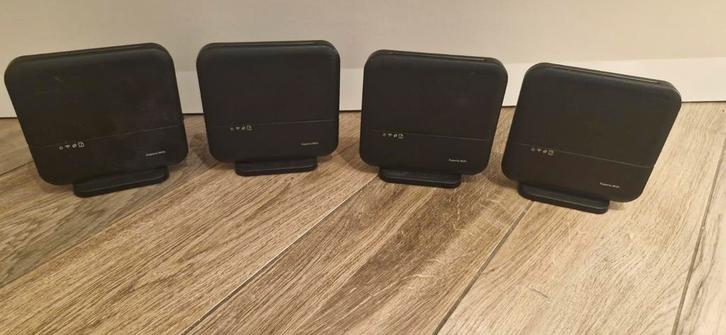4x KPN Experia Wifi Versterkers, Computers en Software, Routers en Modems, Ophalen of Verzenden