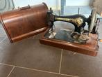 Antieke Singer Naaimachine met Houten Kap, Ophalen