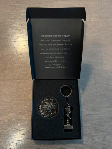 Jubileum 125 jaar Ajax gift beschikbaar voor biedingen