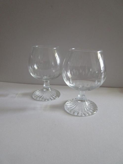 Twee cognacglazen / mid-century borrelglaasjes met motief, Verzamelen, Retro, Huis en Inrichting, Ophalen