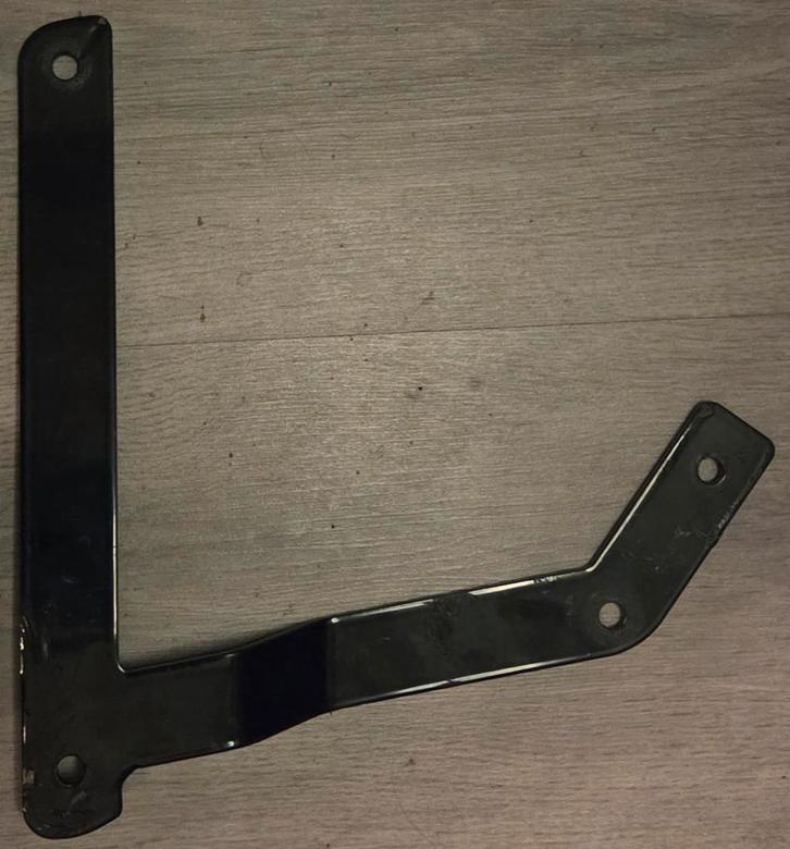 Speciale Uitlaat Ophang Beugel Sport (Vespa-GTS/MP3-300 HPE, Motoren, Tuning en Styling, Ophalen of Verzenden