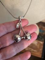 Leuke ketting met kersen hanger dior strass, Sieraden, Tassen en Uiterlijk, Kettingen, Overige materialen, Met strass, Verzenden