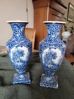 2 vazen van kaststel, Ophalen