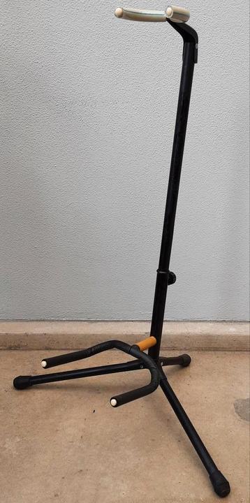 Gitaar statief/standaard beschikbaar voor biedingen