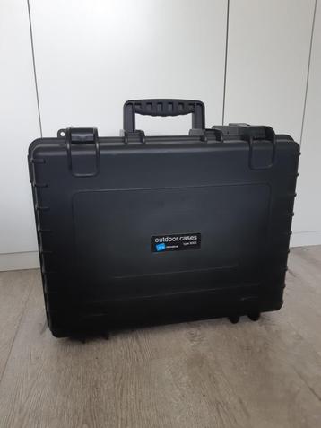 B&W International outdoor case type 6000 | Zwart beschikbaar voor biedingen