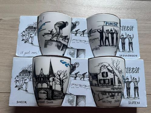 4 nieuwe Jet ter Steege Elfstedentocht mokken, Huis en Inrichting, Keuken | Servies, Nieuw, Kop(pen) en/of Schotel(s), Overige stijlen