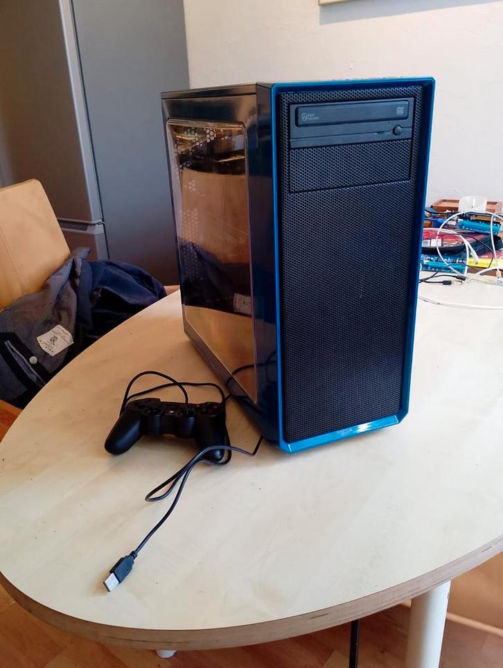 Game PC, i7 3370K @ 4.3ghz, GTX 680, 12 GB Ram, SSD, wifi, Computers en Software, Overige Computers en Software, Zo goed als nieuw