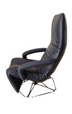 Jori relaxfauteuil- zwart leer- model Yoga, Huis en Inrichting, Fauteuils, Ophalen, Gebruikt, Minder dan 75 cm, Metaal