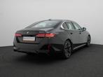 BMW 5 Serie Sedan 530e M Sportpakket | Innovation Pack | Pan, Auto's, Automaat, 1998 cc, 4 cilinders, Met garantie (alle)