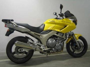 Yamaha 18 TDM900 onderdelen oa originele yamaha zijkoffers beschikbaar voor biedingen