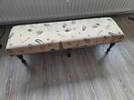 Schattig bankje met veren patroon, Huis en Inrichting, Slaapkamer | Slaapbanken, Ophalen, Gebruikt, 190 cm of minder, Bruin