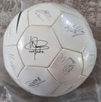Nikw voetbal  2010, Sport en Fitness, Voetbal, Ophalen, Zo goed als nieuw, Bal