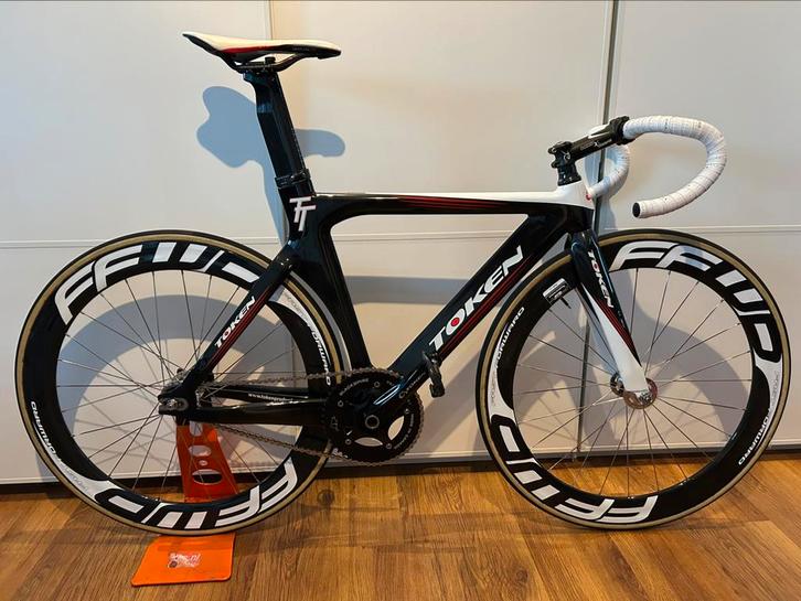 TOKEN PISTA full carbon baanfiets, Fietsen en Brommers, Fietsen | Racefietsen, Zo goed als nieuw, Overige merken, Meer dan 20 versnellingen