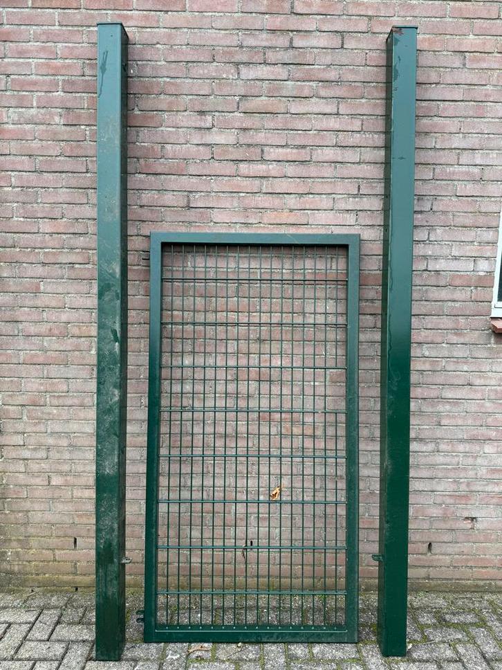 Dubbelstaaf toegangspoort incl. palen en slot groen, Tuin en Terras, Tuinhekken en Hekwerk, Gebruikt, Dubbelstaafmat hekwerk, IJzer