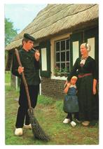 987474 Veluwe Gld jr 60 70 Klederdracht Nette oude kaart Onb