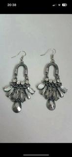 ZARA Oorbellen, Sieraden, Tassen en Uiterlijk, Oorbellen, Overige materialen, Hangers, Ophalen of Verzenden, Zo goed als nieuw