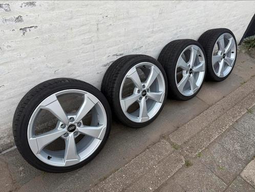 Audi Rs3 19 inch velgen incl banden 5,5 en 6,5mm origineel, Auto-onderdelen, Banden en Velgen, Banden en Velgen, Zomerbanden, 19 inch