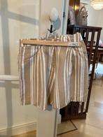Benetton gestreepte short linnen maat 38 wit camel, Kleding | Dames, Maat 38/40 (M), Kort, Beige, Ophalen of Verzenden