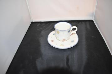 Kop en schotels Petite Rose servies