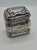 Zilveren lodereindoosje Christiaan Jacobs Bruinings Joure, Antiek en Kunst, Ophalen of Verzenden, Zilver