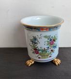 HEREND Hungary potje, vaas met 3 klauwvoeten, Ophalen of Verzenden, Porselein