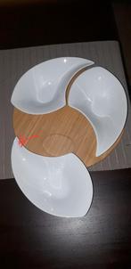 Sierlijke schaaltje op houten plateau, Ophalen of Verzenden, Overige stijlen, Schaal of Schalen