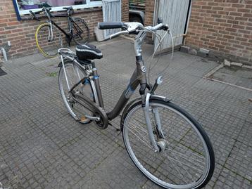 Giant Cosmo rs3 dames fiets, schoolfiets, stadsfiets,  beschikbaar voor biedingen