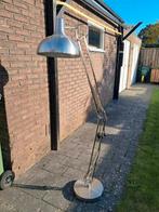 Mooie staande lamp., Ophalen