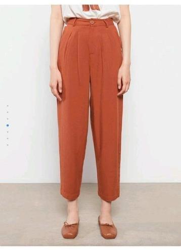 Linnen tapered broek roestoranje LCW maat XS / S beschikbaar voor biedingen