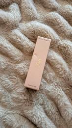 Xelly Beauty | Base foundation 8O, Ophalen of Verzenden, Nieuw, Beige, Gehele gezicht