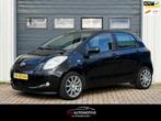 Toyota Yaris 1.3 VVTi Sol 5-deurs 1e EIG / AIRCO / LEER, Auto's, Voorwielaandrijving, Gebruikt, 4 cilinders, 995 kg