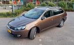 Volkswagen Golf 1.2 TSI 77KW Variant 2011 Bruin, Auto's, Voorwielaandrijving, 65 €/maand, Stof, Beige