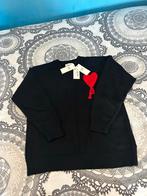 AMI Paris Trui - Zwart met Rood Hart - Nieuw!, Kleding | Heren, Truien en Vesten, Ophalen of Verzenden, Nieuw, Maat 46 (S) of kleiner
