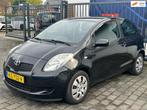 Toyota Yaris 1.3 VVTi Terra / AIRCO / ELEKTRISCHE RAMEN, Auto's, Toyota, Voorwielaandrijving, 4 cilinders, Zwart, Bedrijf