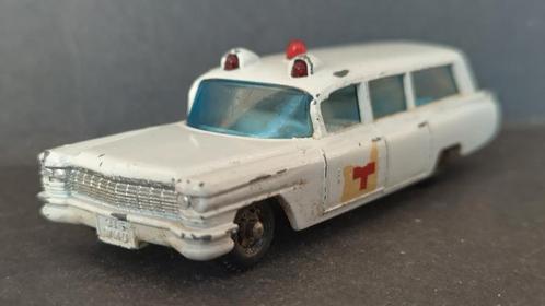 Cadillac S&S Ambulance Lesney Matchbox Pol, Hobby en Vrije tijd, Modelauto's | Overige schalen, Zo goed als nieuw, Auto, Ophalen of Verzenden