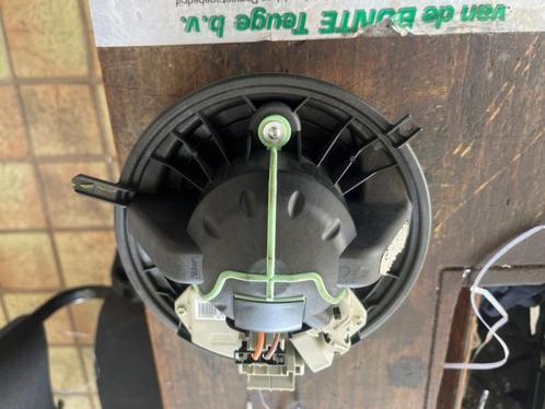 Kachel Ventilatiemotor van een BMW 3-Serie, Auto-onderdelen, Overige Auto-onderdelen, BMW, Gebruikt, 3 maanden garantie