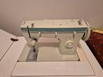 Fijne naaimachine in kast, Hobby en Vrije tijd, Naaimachines en Toebehoren, Ophalen, Gebruikt, Naaimachine, Overige merken