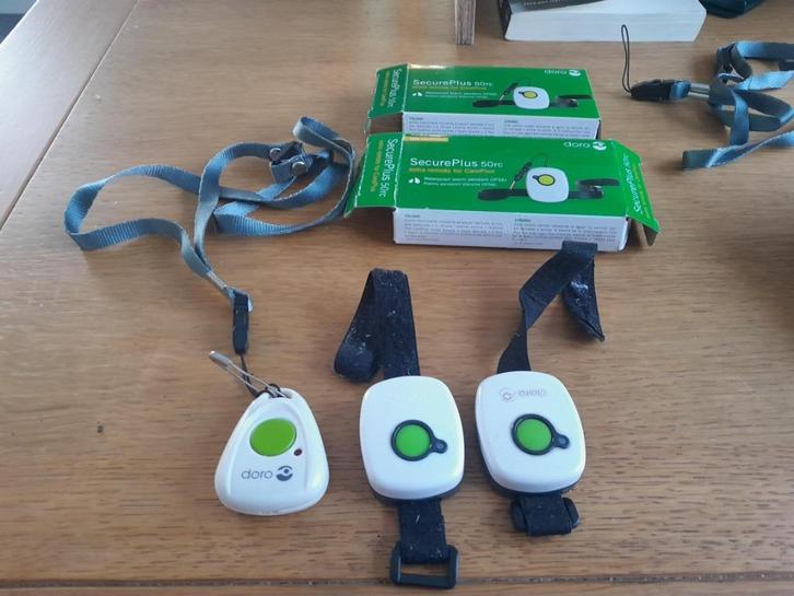3x Doro Alarmknop geschikt voor Doro zorgtelefoon 347, Diversen, Verpleegmiddelen, Zo goed als nieuw, Ophalen of Verzenden