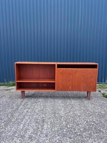 Vintage kastje dressoir klepkastje dyrlund teak beschikbaar voor biedingen